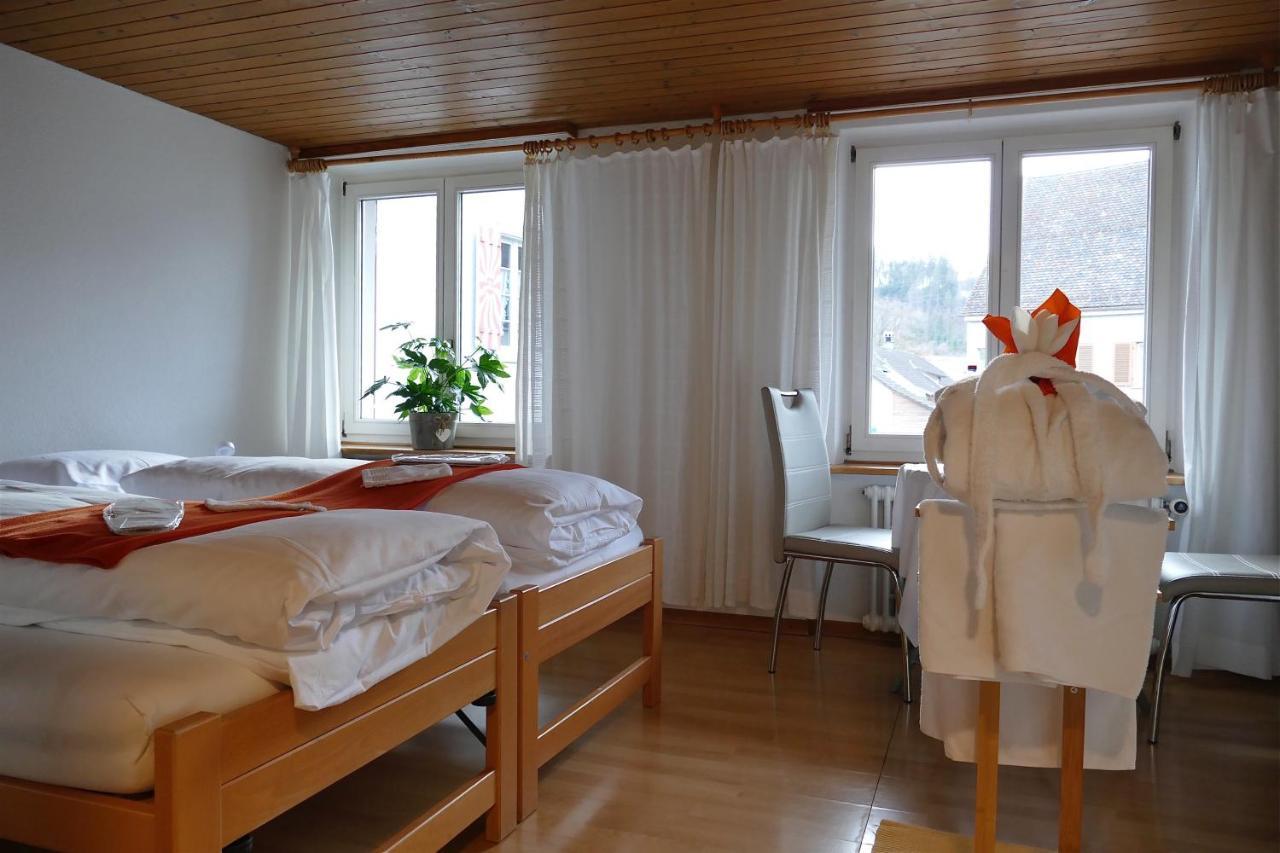 Freihof Embrach Bed & Breakfast Exterior photo